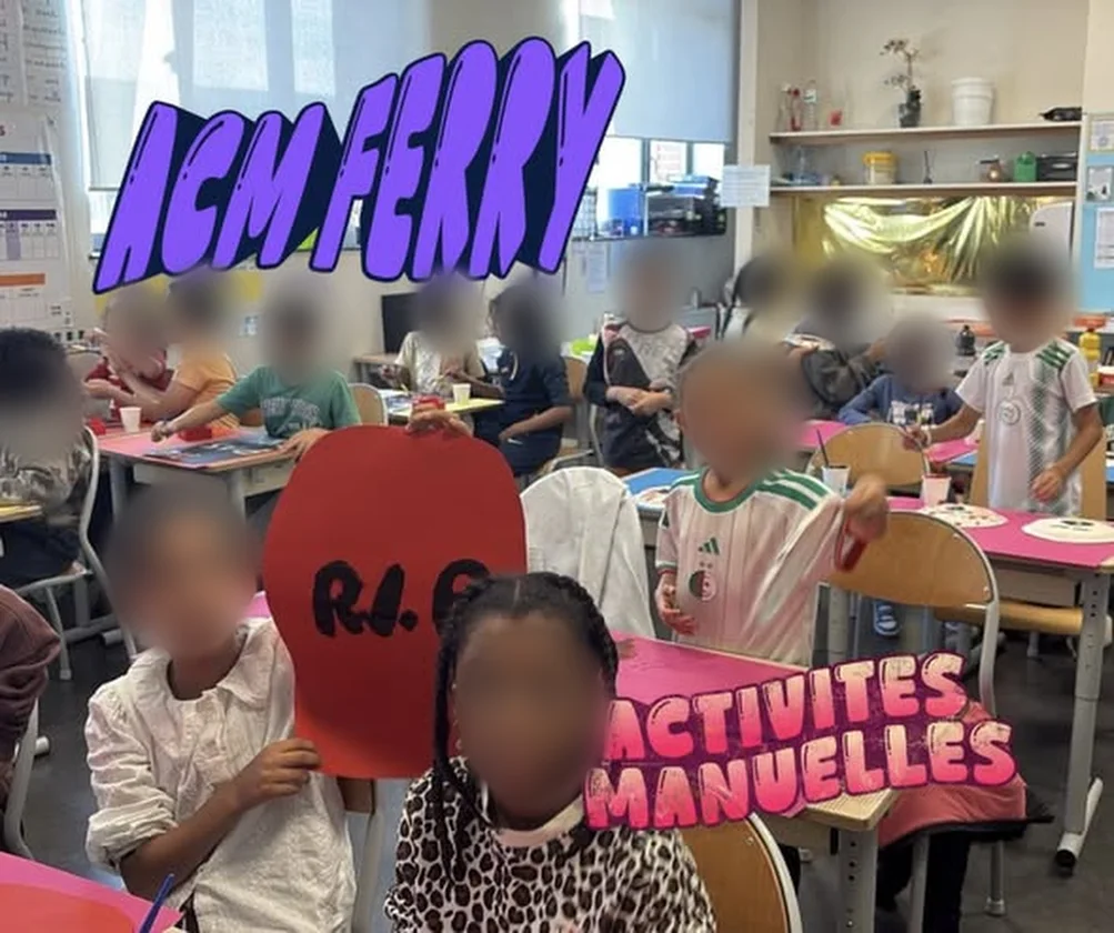 À l’ACM Ferry, des enfants montrent les créations de l’atelier d’activités manuelles (visages floutés)